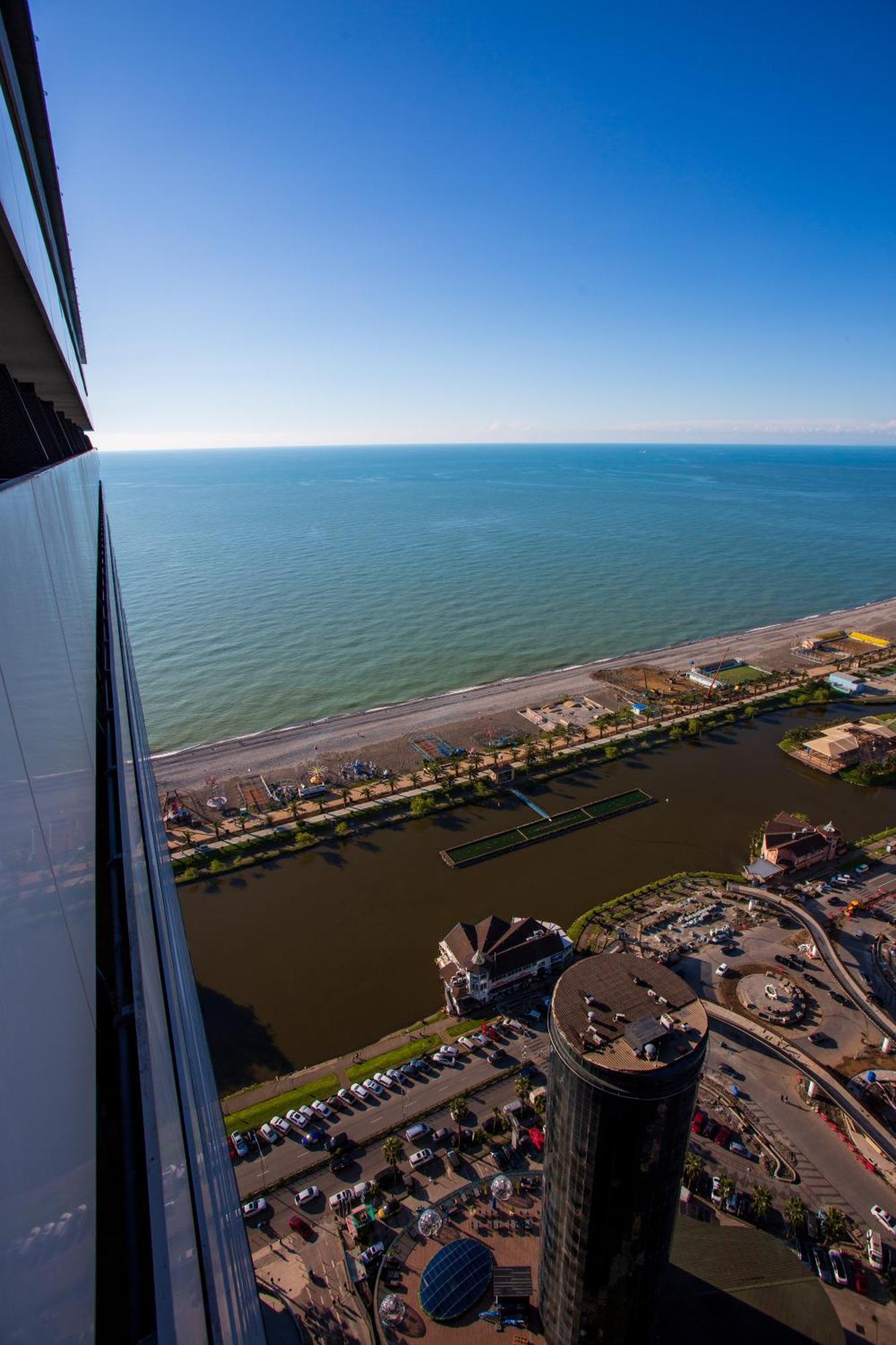 Orbi City Twin Towers Batumi Eksteriør billede