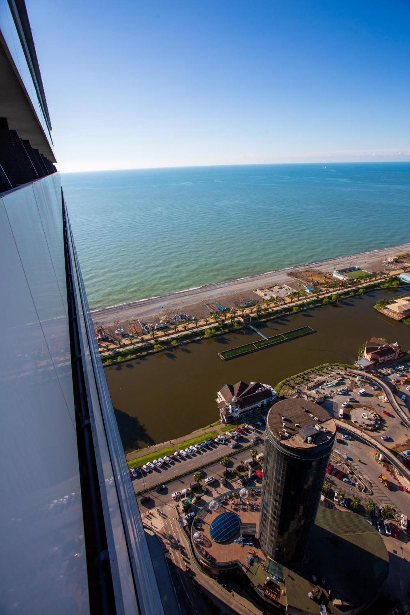 Orbi City Twin Towers Batumi Eksteriør billede